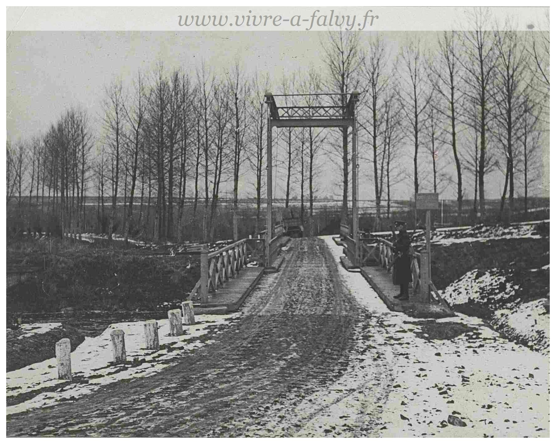 Pargny - Canal de la Somme Pont levant 14 janvier 1918