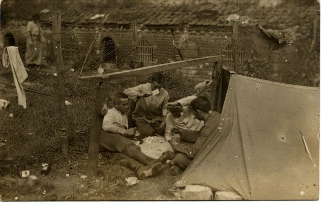 Campement soldat à Falvy