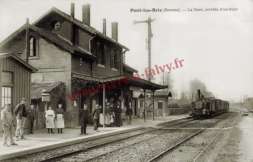 Pont les brie la gare arrivee d un train