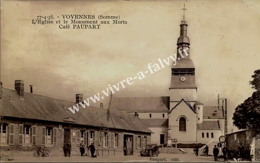 Voyennes 80 eglise monuments aux morts cafe