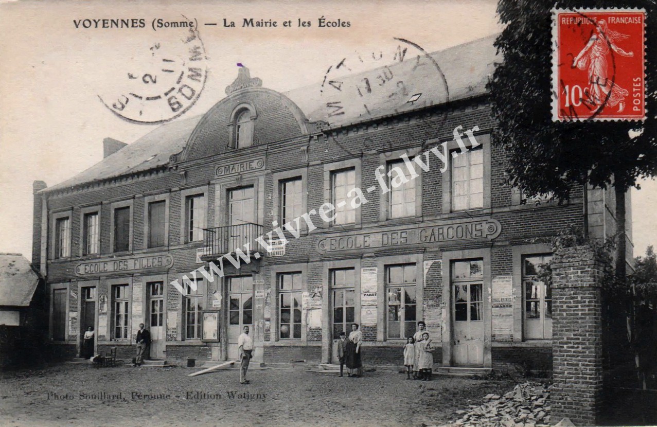 Voyennes 80 la mairie les ecoles 2 